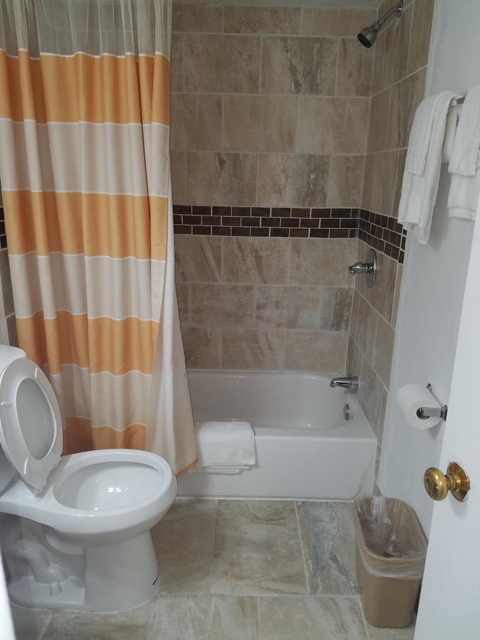 Glancy Motel Clinton Εξωτερικό φωτογραφία
