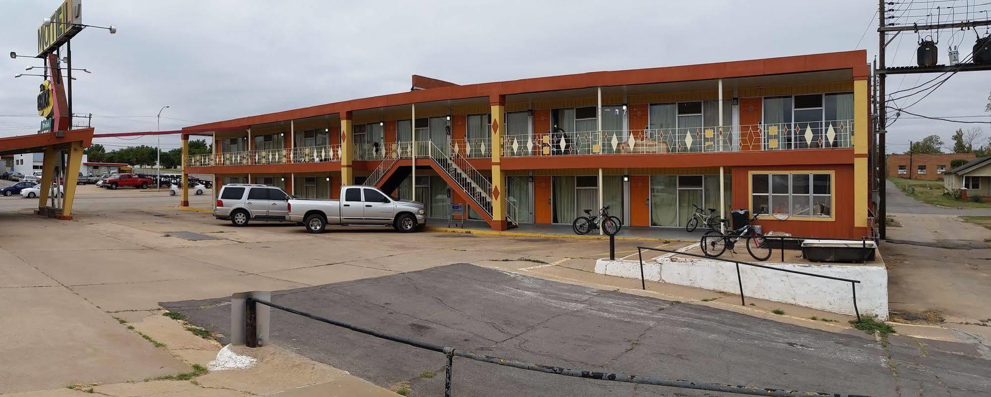 Glancy Motel Clinton Εξωτερικό φωτογραφία